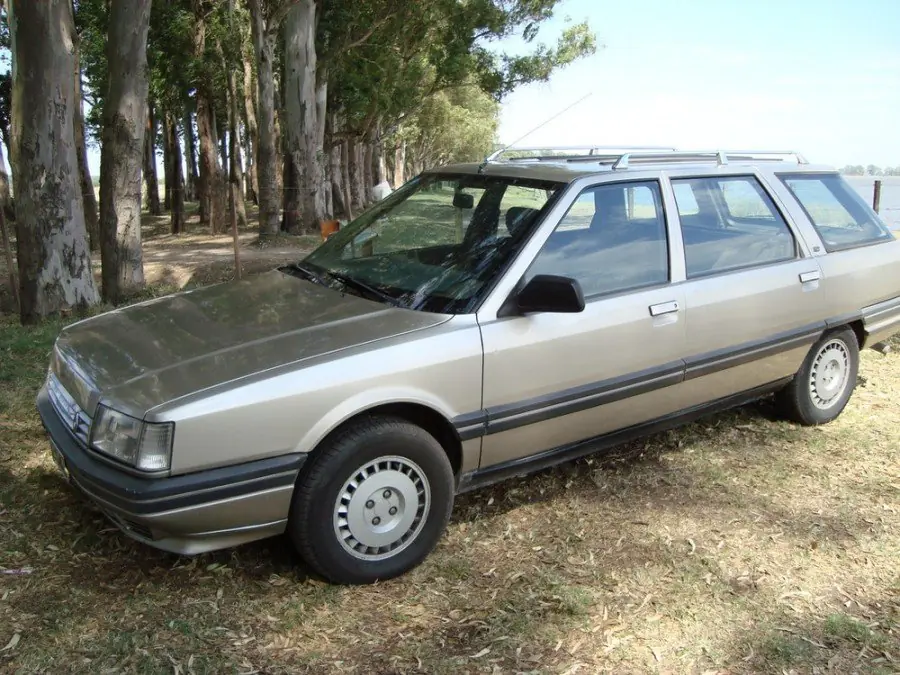 Renault 21 (K481, K486, K48A,  K48W,  K487,  K488, K48C, K48E, K48F, K48K) 1 поколение, универсал (06.1986 - 04.1989)